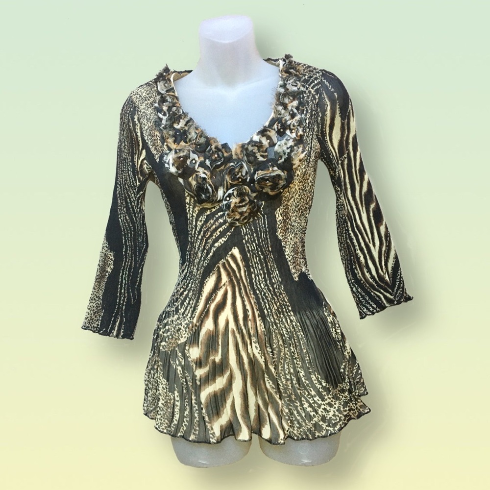 ALBERTO MAKALI Zebra Print 3/4 Sleeve 3D Flowers Scoop Neck Top Sz S
